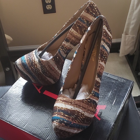 Women's heel - Picture 3 of 3